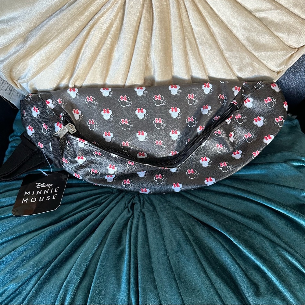 Disney Minnie Mouse All Over Print Waist/Fanny Pack: NWT